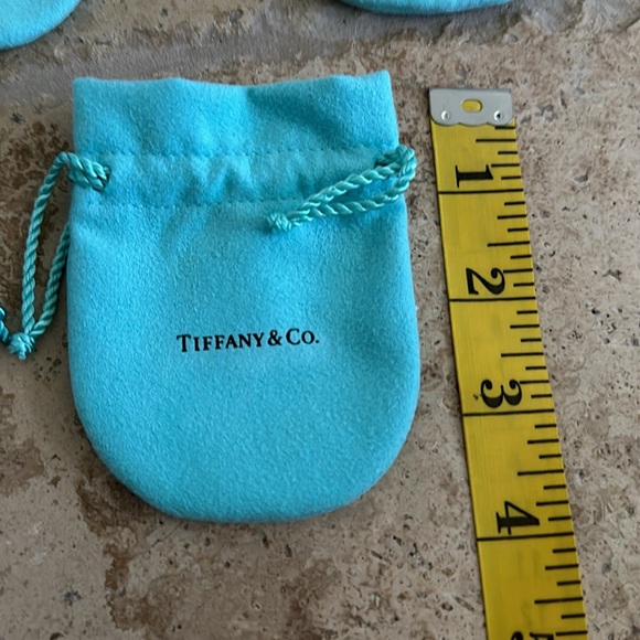 ONE Tiffany & co pouch - Picture 3 of 3